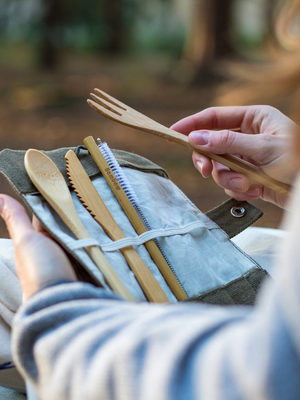 Cutlery Set with cover